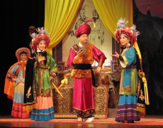 恰是由于中国的强